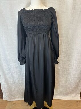Elloh Black Matte Smocked Long Sleeve Midi Dress